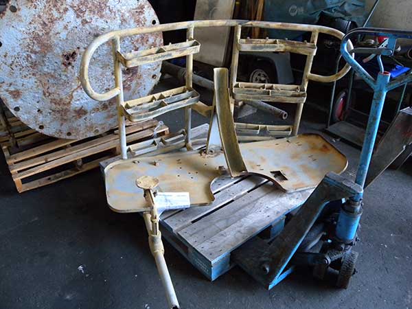 loader deck and magazine rack sitting on a pallet
