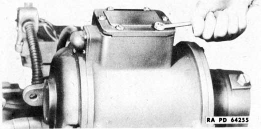 Figure 191 - Removing Top Cover From Oil Gear Motor Terminal Block